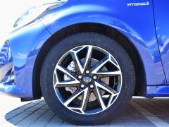 https://autoroyal.es/media/com_expautospro/images/big/turismos_todo_terrenos_y_furgonetas_toyota_yaris_6a42b12edd45e.JPG