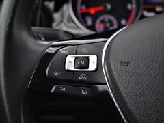 https://autoroyal.es/media/com_expautospro/images/big/turismos_todo_terrenos_y_furgonetas_volkswagen_golf_5fedbf1cc056f.JPG