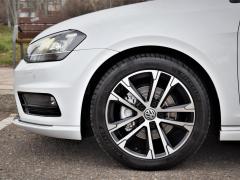 https://autoroyal.es/media/com_expautospro/images/big/turismos_todo_terrenos_y_furgonetas_volkswagen_golf_5fedbf1fba43d.JPG