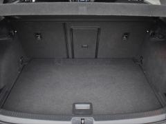 https://autoroyal.es/media/com_expautospro/images/big/turismos_todo_terrenos_y_furgonetas_volkswagen_golf_5fedbf27de7b2.JPG