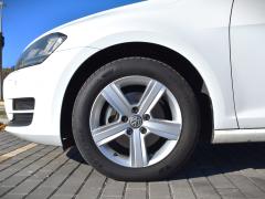 https://autoroyal.es/media/com_expautospro/images/big/turismos_todo_terrenos_y_furgonetas_volkswagen_golf_69305ed1678f8.JPG