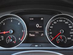 https://autoroyal.es/media/com_expautospro/images/big/turismos_todo_terrenos_y_furgonetas_volkswagen_golf_69305ed328ad8.JPG