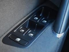 https://autoroyal.es/media/com_expautospro/images/big/turismos_todo_terrenos_y_furgonetas_volkswagen_golf_69305ed550ca4.JPG