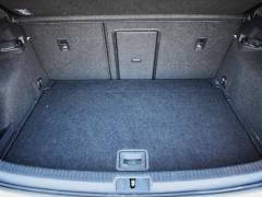 https://autoroyal.es/media/com_expautospro/images/big/turismos_todo_terrenos_y_furgonetas_volkswagen_golf_69305edaaabe0.JPG