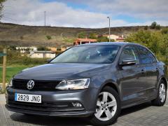 https://autoroyal.es/media/com_expautospro/images/big/turismos_todo_terrenos_y_furgonetas_volkswagen_jetta_61728566156b7.JPG