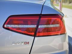 https://autoroyal.es/media/com_expautospro/images/big/turismos_todo_terrenos_y_furgonetas_volkswagen_passat_616081e2ddcea.JPG