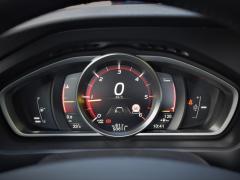 https://autoroyal.es/media/com_expautospro/images/big/turismos_todo_terrenos_y_furgonetas_volvo_v40_645935ce4e477.JPG