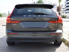 https://autoroyal.es/media/com_expautospro/images/big/turismos_todo_terrenos_y_furgonetas_volvo_v60_68654bac8fa57.JPG