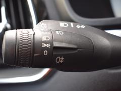 https://autoroyal.es/media/com_expautospro/images/big/turismos_todo_terrenos_y_furgonetas_volvo_v60_68654bad07e51.JPG