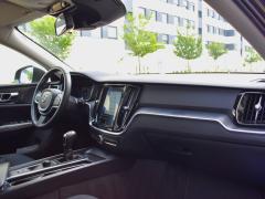 https://autoroyal.es/media/com_expautospro/images/big/turismos_todo_terrenos_y_furgonetas_volvo_v60_68654bb109331.JPG