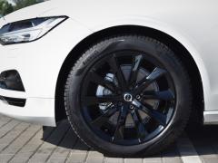 https://autoroyal.es/media/com_expautospro/images/big/turismos_todo_terrenos_y_furgonetas_volvo_v90_64689806aa0ec.JPG