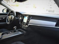 https://autoroyal.es/media/com_expautospro/images/big/turismos_todo_terrenos_y_furgonetas_volvo_v90_64689812de344.JPG