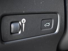 https://autoroyal.es/media/com_expautospro/images/big/turismos_todo_terrenos_y_furgonetas_volvo_xc40_6a0de7416a876.JPG