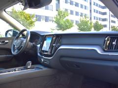 https://autoroyal.es/media/com_expautospro/images/big/turismos_todo_terrenos_y_furgonetas_volvo_xc60_6aabce06e8b63.JPG